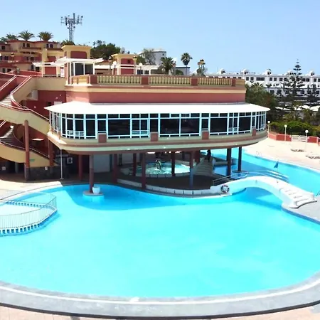 Cozy One Bedroom Apartment, Pool, Next Restaurants, Shops And The Beach In Tenerife South Apartment *