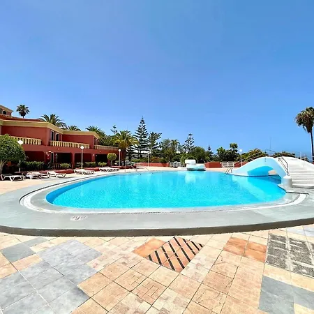 Cozy One Bedroom Apartment, Pool, Next Restaurants, Shops And The Beach In Tenerife South Apartment *