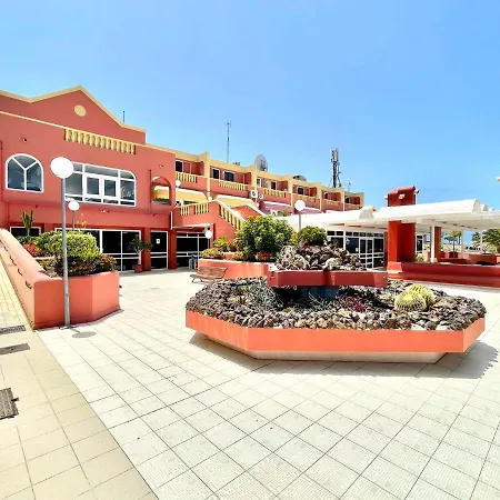 Cozy One Bedroom Apartment, Pool, Next Restaurants, Shops And The Beach In Tenerife South 아데제