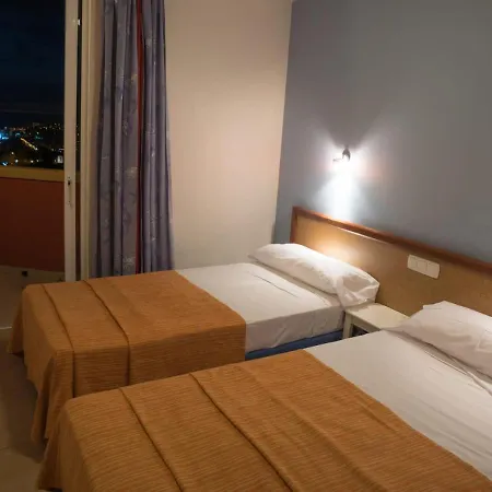 Cozy One Bedroom Apartment, Pool, Next Restaurants, Shops And The Beach In Tenerife South 아파트 *