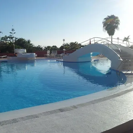 Cozy One Bedroom Apartment, Pool, Next Restaurants, Shops And The Beach In Tenerife South Appartement